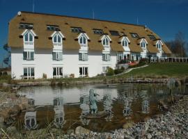 Alago Hotel am See, pet-friendly hotel in Cambs