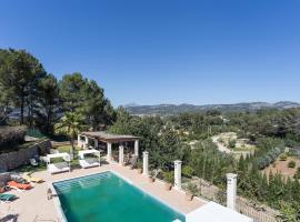 Majestic Holiday Estate in Calvia, casa rural en Calviá