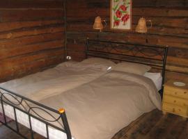 Aadu Holiday Farm, hotel with parking in Suure-Rootsi