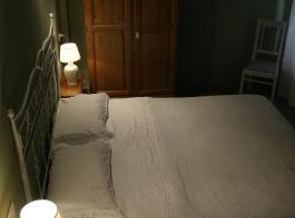 Silenzio e Buio, bed and breakfast en Calizzano