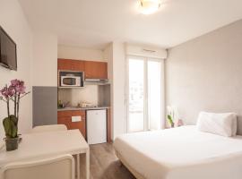 City Résidence Chelles – apartament z obsługą w mieście Noisy-le-Grand