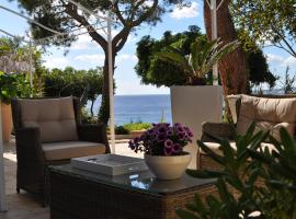 B&B ViaDelMare, hotel v destinaci Patù