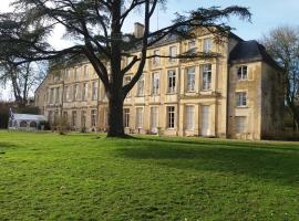 Chateau des Chevaliers de Grand Tonne – hotel w mieście Sainte-Croix-Grand-Tonne