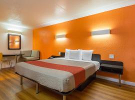 Motel 6-Garland, TX - Northeast Dallas, hotel di Garland