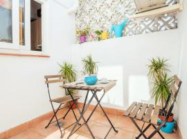 Hostly Sierpes 3 Renewed Families-Fibre-Parking optional