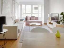 Playa de Ondarreta 2 by FeelFree Rentals