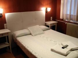 Hostal Porta De Núria, penzion v destinaci Ribes de Freser