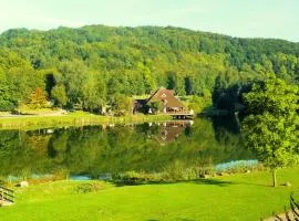 Ferienhaus Chalet am Waldsee- 14 Personen - Badesee Rieden- Traumferienhaeuser-Eifel