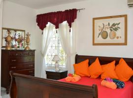 Paradise Palms Jamaica Vacation Rental, casa o chalet en Montego Bay