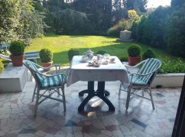 B&B La Villa Mediterranea, bed and breakfast en Passirano