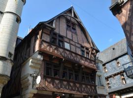 La Maison Rouge โรงแรมใกล้ Château de Chinon ในชีนง