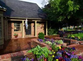 Hillwinds Inn - Blowing Rock