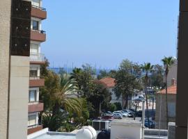 Panagiotis Apartment, hotel near Larnaca Tennis Club, Larnaca