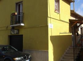 La Casetta Di Anna, kuća za odmor ili apartman u gradu 'Castel Lagopesole'