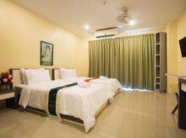 Central Residences, hotel in Phuket Town