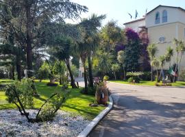 Hotel Mediterraneo, hotell i Qualiano