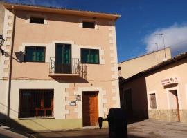 Casa Rural Flor, hotel en Vadocondes