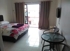 NB House, hotel em Praia de Karon