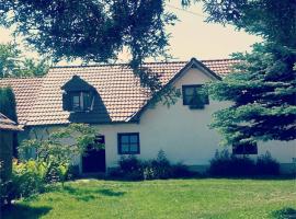 Casa Porumbacu 295, alloggio vicino alla spiaggia a Porumbacu de Sus