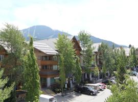 Marketplace Lodge by Whistler Retreats, hotel v destinaci Whistler