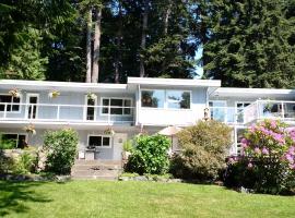 Caprice, pet-friendly hotel in Gibsons