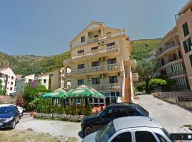 Privatni smjestaj Toljic, hotel in Petrovac na Moru
