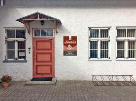 Guesthouse Laurits, hotel in Kuressaare