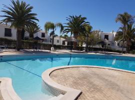 Perfect Holidays - Sao Rafael, hotel con alberca en Sesmarias