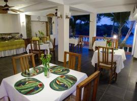 Hotel - Restaurant Cyvadier Plage, hotel em Jacmel