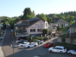 Hotel Am Tiergarten โรงแรมในเนือร์บวร์ก