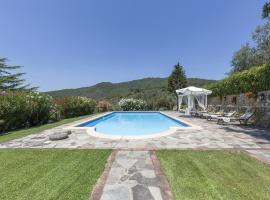 Villa ai Cedri, hotel amb aparcament a Cortona