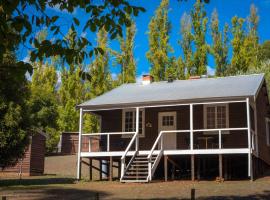 Lewana Cottages, hotel dengan parkir di Balingup