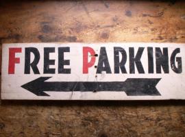 The Retro Retreat with free parking: Hastings şehrinde bir ucuz otel