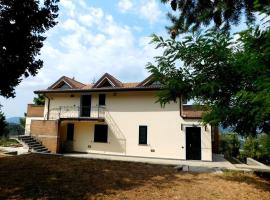 Tra La Costa Apartments, apartment in Albiano