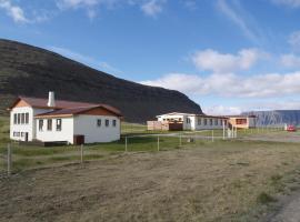 Hotel Latrabjarg, hotell sihtkohas Hnjótur