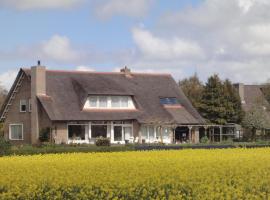 Riethove, bed & breakfast kohteessa Harlingen