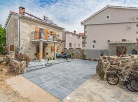 Holiday Home Eredità, hotel em Krk