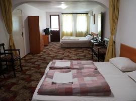 Guestrooms Ross, hotel v destinaci Veliko Tărnovo