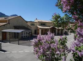 L'Oustaou Castellane, albergue en Castellane