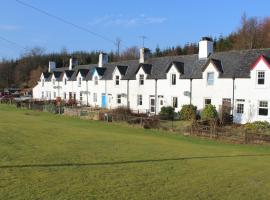 Crinan Canal Cottage No8, pet-friendly hotel in Lochgilphead