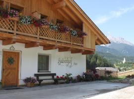 Huberhof, hotel in San Candido