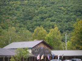 Aerie Inn of Vermont、East DorsetにあるBlue Ribbon Quadの周辺ホテル