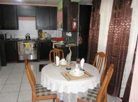 Chateau Cherbrand, apartment in San Juan