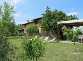 New Casa Arcobaleno apartments-Room holiday home, hotel in Diano dʼAlba