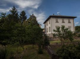 Villa Daura, hotel in Riccò del Golfo di Spezia