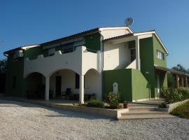 Apartment Greeny, viešbutis mieste Galižana