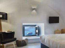 Callia Caves - Adults Only, self catering accommodation in Fira