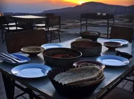 Dana moon hostel