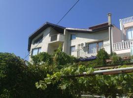 Villa Elfi, affittacamere a Golden Sands