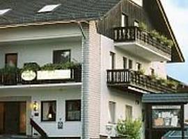 Garni Hotel & Ferienwohnungen Seeschlößchen, hotel en Waldeck